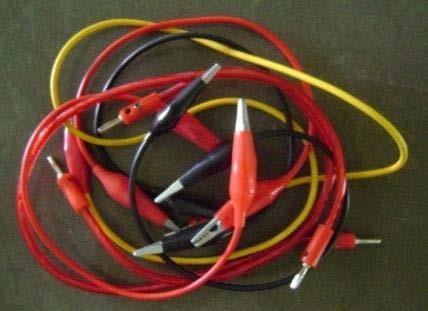 7. Kabel Kabel digunakan sebagai penghantar arus listrik dari generator ke lampu pembebanan dapat dilihat pada Gambar 3.13 Gambar 3.13. Kabel 8.