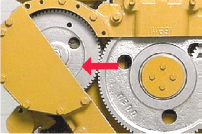 Gambar 3.182. Gigi pompa air Water pump gear (Gambar 3.182) biasanya digerakkan dan berputar dengan kecepatan yang sama dengan crankshaft.