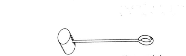 Gambar 15: Alat ukur ketinggian acuan Sumber: Buku teori cetak tinggi Alat penyetel rol harus dapat ditarik dengan mudah dari antara rol dan landasan; hal ini sama sekali tidak boleh terjadi dengan