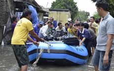 zu Chi Indonesia Mengulurkan Tangan Bagi Korban Banjir Curah hujan yang tinggi di awal Januari 2014 mengakibatkan sungai-sungai penyangga ibukota meluap. Banjir kembali melanda Jakarta.