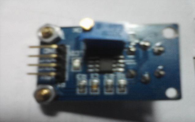 diperlukan adanya setting nilai tegangan yang dilakukan pada sketch ( program ) Arduinonya.