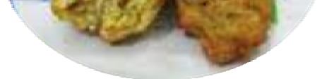 9. Telur Dadar Tempe Bahan: 4 butir telur 100 gram tempe, kukus dan haluskan 1 btg daun seledri, diiris 1 btg daun bawang, diiris 3 siung bawang putih, dicincang 1/2 buah bawang bombay, dicincang 3/4