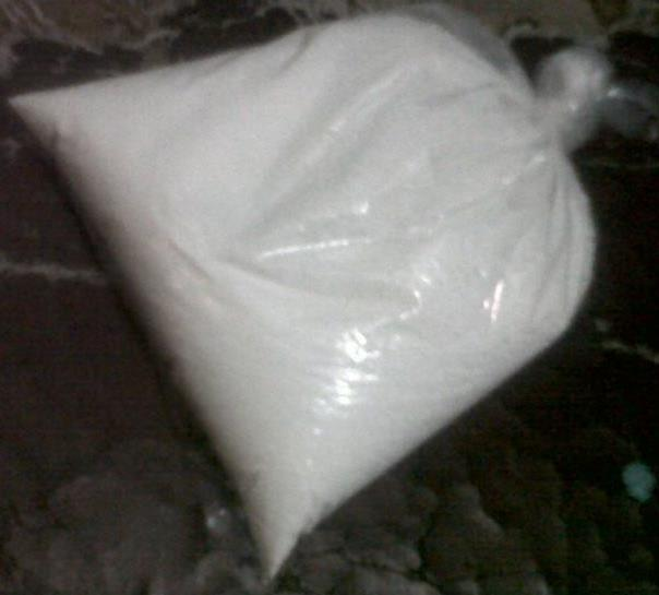 o. Soda Abu Gambar 95 : Soda Abu (Dokumentasi Idriaswari, 08 Januari 2015) Soda Abu digunakan untuk campuran mengetel (mencuci), untuk membuat alkali