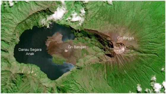 Danau Segara Anak berikut Gunung Rinjani termasuk dalam kawasan Taman Nasional Gunung Rinjani.