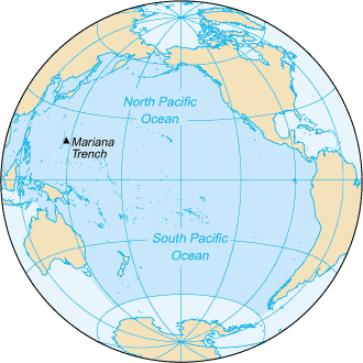 Samudera Pasifik Kata Pasifik berarti tenang. Samudera ini diberi nama oleh pelaut dari Portugis yang bernama Magellan. Samudera Pasifik merupakan samudera paling luas.