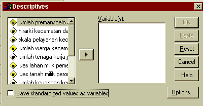 2. Masukkan semua variabel ke dalam kotak Variable(s) dan aktifkan bagian Save standardized values as variables.