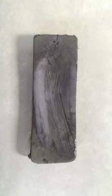 Stal alat dari besi dengan panjang sekitar 35 cm yang berguna untuk