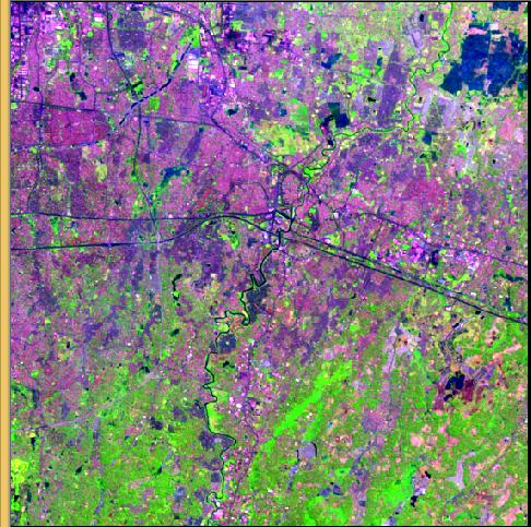 7 Gambar 2 Citra Landsat 7 ETM+ band 543 area Kota Bekasi tahun 2009 Gambar 3 Citra Landsat 8 band 754