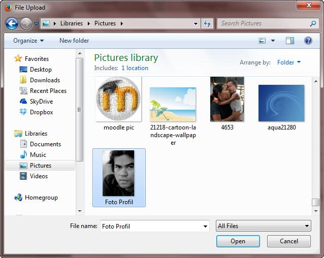 7/26 Memilih File d. Pilih file foto yang akan dimasukkan, kemudian klik tombol Open.