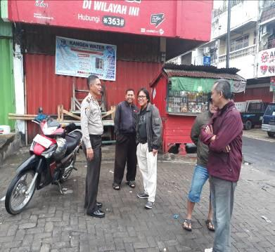 dialog dengan kelompok ojek di Pasar Talang Padang Kec.