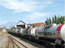 BHP adalah singkatan dari Barang Hantaran Paket. Layanan angkutan BHP dengan kereta api ini berbeda dengan angkutan barang lainnya.