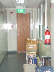 Pintu keluar ini merupakan pintu keluar biasa namun juga dipergunakan sebagai pintu keluar darurat karena