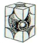 29 Gambar 8, Struktur kristal martensit (Nugroho, 2005) Transformasi menuju martensit tidak bersifat difusi, sehingga martensit memiliki komposisi yang sama dengan austenit, untuk kadar karbon hingga
