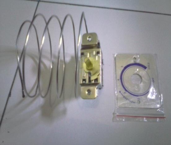 Thermostat Thermostat adalah alat yang digunakan untuk mengatur suhu
