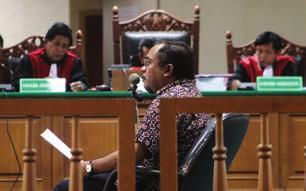 Agenda Mewujudkan Indonesia yang Adil dan Demokratis sepenuhnya dikatakan baik oleh masyarakat. Peningkatan kapasitas DPRD pun telah mendapatkan dukungan fasilitasi dalam dua tahun terakhir ini.