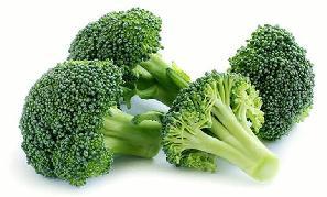 TIPS BUAH & SAYURAN PENCEGAH KANKER PAYUDARA BROKOLI Brokoli adalah salah satu jenis sayuran yang paling populer disebut sebagai sayuran yang bisa mencegah kanker payudara.