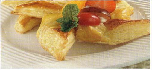 Puff pastry disebut juga sebagai ratu segala pastry, karena pembuatannya tidak