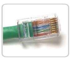 Kabel UTP (Unshielded Twisted Pair) Kabel yang paling umum digunakan dalam LAN karena harganya paling murah dan sangat mudah dalam instalasi. Terdiri dari 4 pasang kabel yang di lilit.