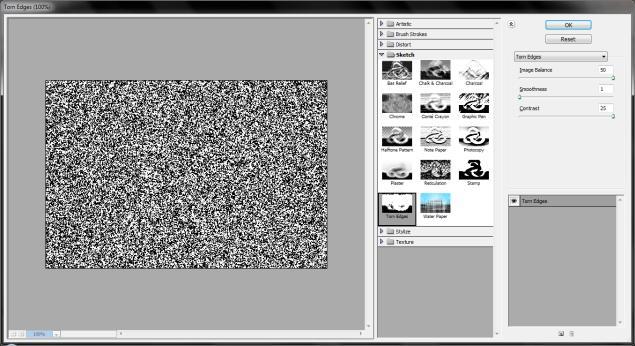 Untuk memudahkan, layer plain image bisa di-rename. Pada tahap ini, penulis mengganti nama layer menjadi plain image. Hapus latar belakang putih pada plain image menjadi transparan.