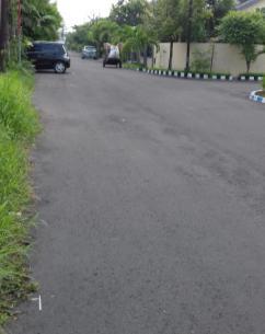Wilayah RW 10 Kelurahan Rungkut Kidul Diletakkan di Jalan Medokan Asri Barat (berpaving) dengan lebar jalan 6,1 meter