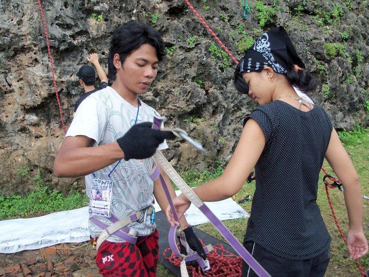 Rock Climbing, kegiatan ini biasa dilakukan oleh anggota mitra gahana karena mitra gahana mempunyai atlit-atlit panjat tebing yang juga tergabung dalam Federasi Panjat Tebing Indonesia (FPTI)