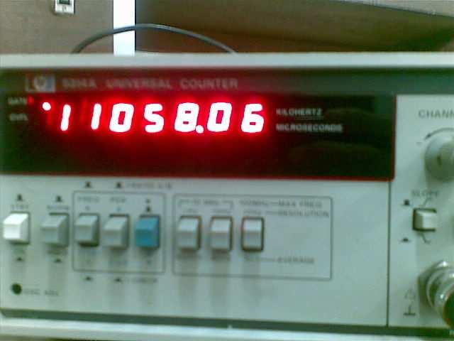 101 d. Data Pengujian Besarnya frekuensi osilator pada mikrokontroler ialah 11,05806 MHz, Gambar 4.
