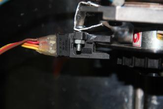 Gambar 3 Sensor Kecepatan Optocoupler Sensor optocoupler digunakan sebagai pengukur kecepatan putaran motor DC(Direct Current).