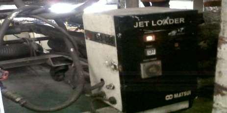 Jet Loader Alat ini saling berhubungan dengan hopper dryer karena untuk menurun material atas ke