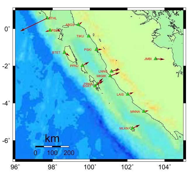 Sedangkan pola pergeseran titik-titik GPS kontinyu SuGAr sekitar Mentawai dan Bengkulu, mulai dari titik ABGS di utara hingga MLKN di selatan, seperti yang dapat dilihat pada Gambar 4.