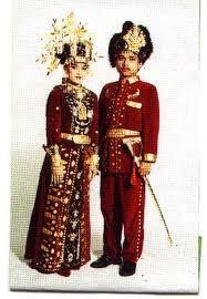 Pakaian Adat Sulawesi Utara Pakaian