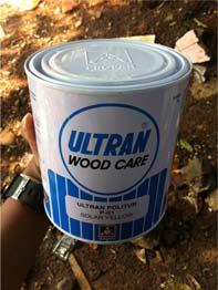 Plitur ultra wood care Untuk member warna pada alas meja Pernis