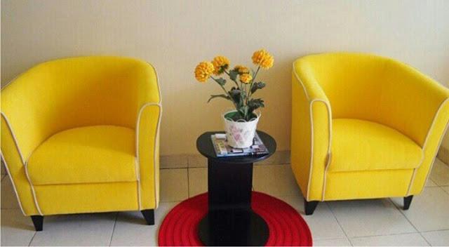Produk-produk yang ditawarkan oleh pengrajin kursi sofa Cipacing, Jatinangor