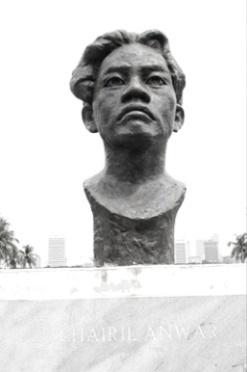 13 Patung Ismail Marzuki Pembangunan patung ini bertujuan sebagai tanda peringatan atas jasa-jasa Ismail Marzuki