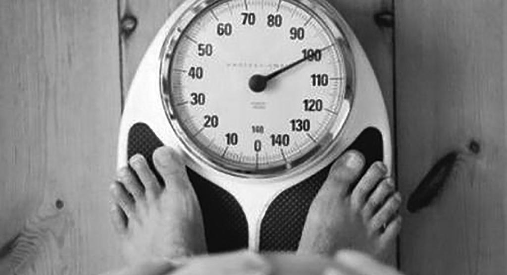 16. Bulan lalu berat badan kakek 70 kg. Bulan ini mengalami penurunan 10% dari bulan lalu, berapa berat badan kakek bulan ini? 17.