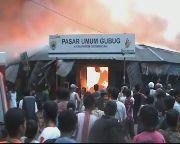 Pada hari Minggu, 15 November 2009 pukul 17.00 WIB terjadi kebakaran di Pasar Umum Gubug yang melahap habis bangunan pasar berikut isinya 9. Gambar 1.