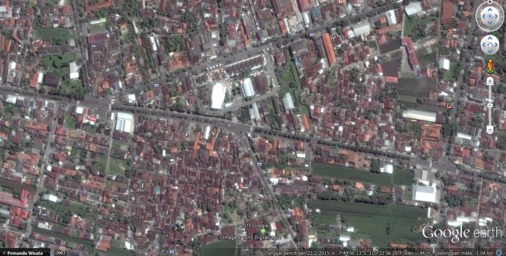3 SIMPANG I SIMPANG II SIMPANG III Gambar 1.1 Lokasi Penelitian dari Citra Google Earth 2014 Dari gambar di atas terlihat 3 simpang yang saling berdekatan pada Jalan Perintis Kemerdekaan.