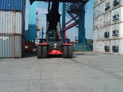 Kerjasama penyediaan dan pengoperasian alat bongkar muat peti kemas di area operasi Terminal III Pelabuhan Tanjung Priok serta fasilitas penunjangnya berikut operator dan mekanik untuk mengoperasikan