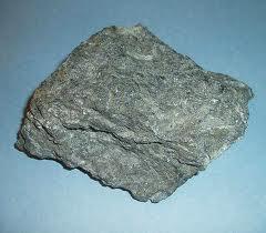 Komatiite memiliki rendah silikon, kalium dan aluminium, dan tinggi ke sangat