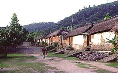 22 Desa Tenganan adalah desa yang mempunyai keunikan sendiri di Bali, desa yang terletak cukup terpencil dan terletak di Kabupaten Karangasem.