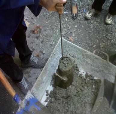 slump beton segar berkisar 60-180 mm.