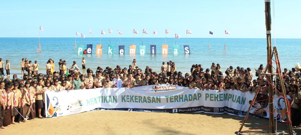 TOPIK UTAMA HENTIKAN KEKERASAN TERHADAP PEREMPUAN DISUARAKAN DALAM PERKEMAHAN PRAMUKA PUTRI DI BALIKPAPAN RIBUAN Pramuka putri dari seluruh Indonesia mengkampanyekan agar kekerasan terhadap perempuan