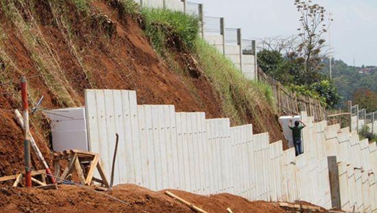 Dinding Penahan Tanah (Retaining Wall) 1.