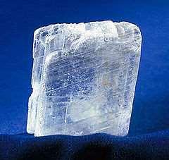 Kategori: Mineral Sulfat Rumus Kimia: CaSO 4 2H 2O Komposisi: Calcium Sulfate Dihydrate Sistem Kristal: Monoklin Warna: