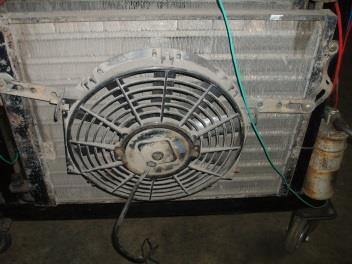 BAB II PEMBAHASANAN 1) Nama-nama dan Fungsi Komponen Utama AC (Air Conditioners) AC atau Air Conditioners, adalah suatu rangkaian peralatan (komponen)