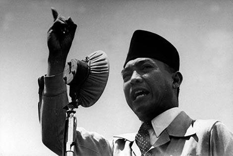 Warisan Bung Karno Untuk Rakyat Indonesia http://www.bergelora.com/opini-wawancara/artikel/2096-warisan-bung-karno-untuk-rakyat-indonesia.