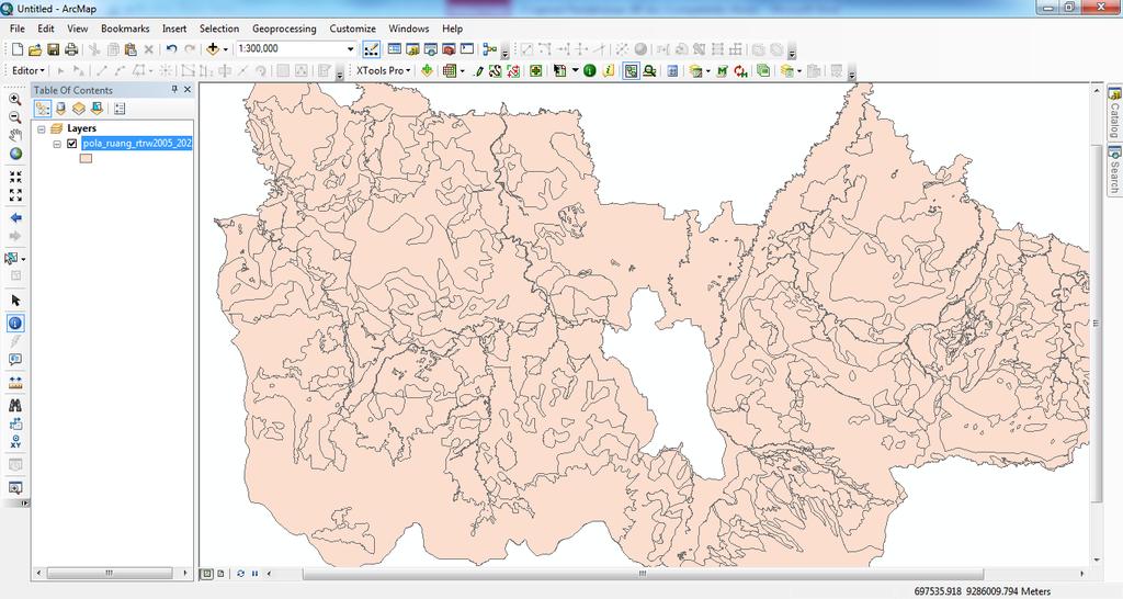 Software ArcGIS Dengan adanya GIS maka akan mempermudah user untuk menganalisis, mencari suatu
