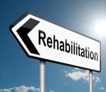 Rehabilitasi (rehabilitation) Pada tingkat ini pendidikan kesehatan diperlukan karena setelah sembuh dari suatu penyakit tertentu, seseorang mungkin menjadi cacat.
