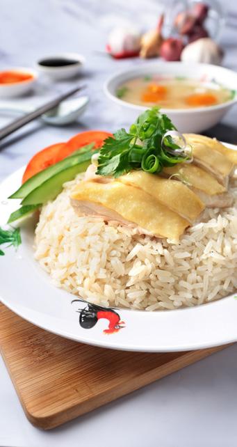 Kunjungi kedai ini untuk mendapatkan makanan pokok Nasi Padang favorit Anda.
