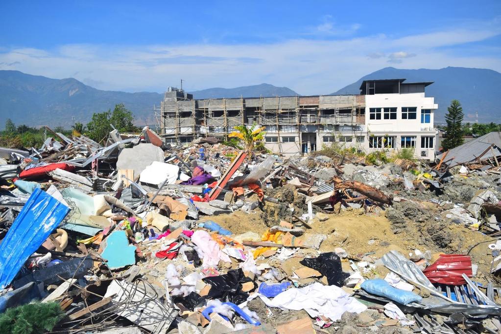 Gempa dan tsunami yang mengguncang kota Palu, Sigi, Donggala dan wilayah sekitarnya pada (28/09) menyisakan duka mendalam bagi warga Sulawesi Tengah.