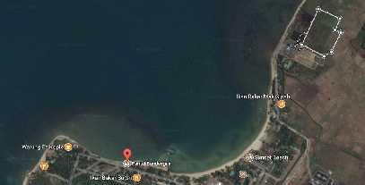 3 Lokasi Tapak dengan Pantai Bandengan (Sumber :Google Maps) Jarak dengan Pantai Bandengan : ± 1,1 km panjang jalan Potensi Tapak : - Memiliki